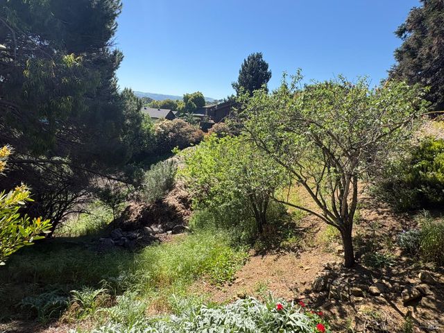 128 W Seaview Dr, Benicia, CA 94510