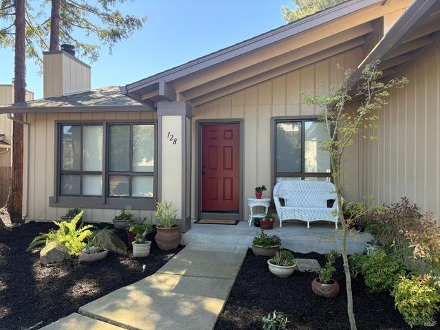 128 W Seaview Dr, Benicia, CA 94510