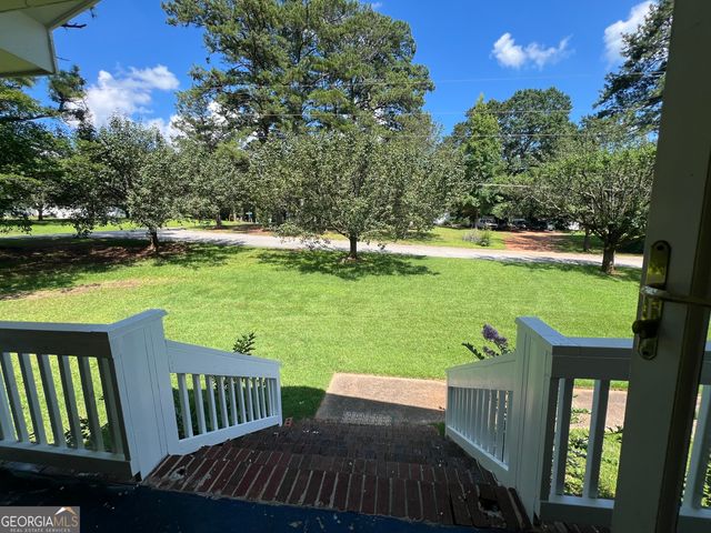 6695 Courtney Drive, Winston, GA 30187