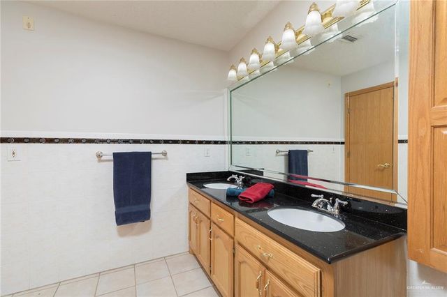 907 Lake View Drive, Mission, TX 78572