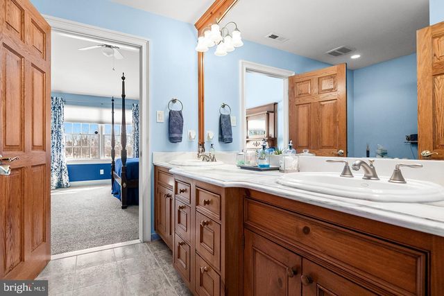 307 MEDFORD MOUNT HOLLY RD, Medford, NJ 08055