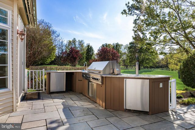 307 MEDFORD MOUNT HOLLY RD, Medford, NJ 08055