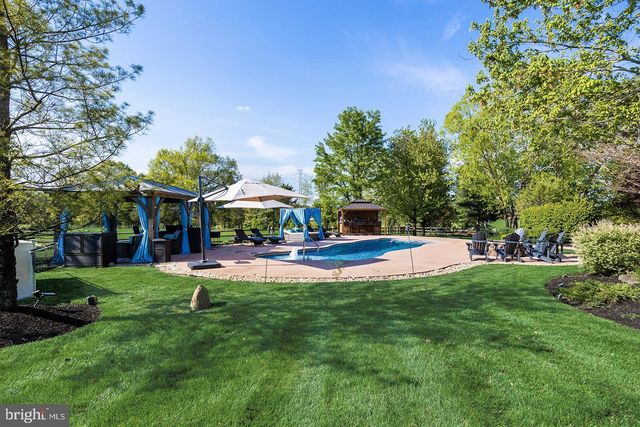 307 MEDFORD MOUNT HOLLY RD, Medford, NJ 08055