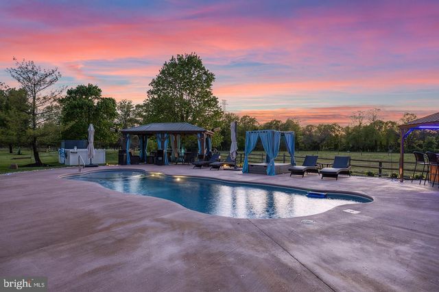 307 MEDFORD MOUNT HOLLY RD, Medford, NJ 08055