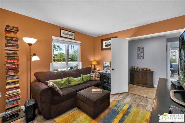 2277 S Gene Autry Trail E, Palm Springs, CA 92264
