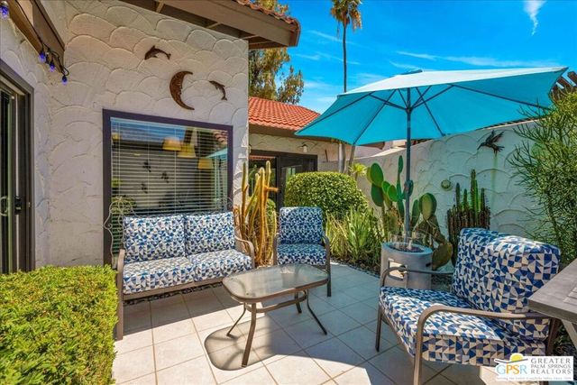 2277 S Gene Autry Trail E, Palm Springs, CA 92264