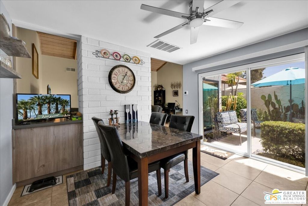Image 14 of property listing at 2277 S Gene Autry Trail E, Palm Springs, CA 92264