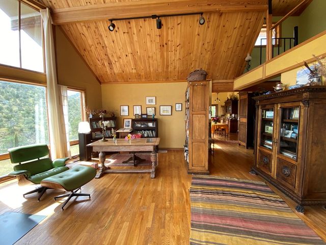 100 N Canyon Rd., Fort Davis, TX 79734