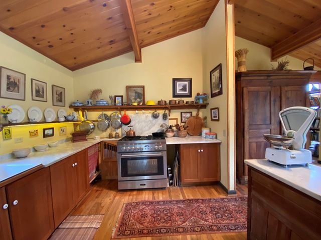 100 N Canyon Rd., Fort Davis, TX 79734