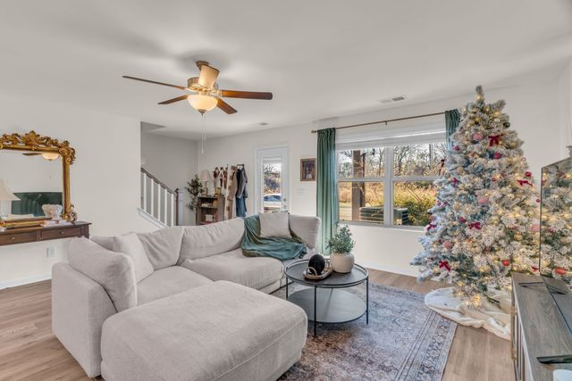 156 Rising Pvt Ln, Gallatin, TN 37066