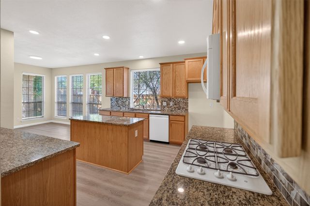 2616 Cove Drive, Grand Prairie, TX 75054