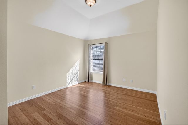 2616 Cove Drive, Grand Prairie, TX 75054