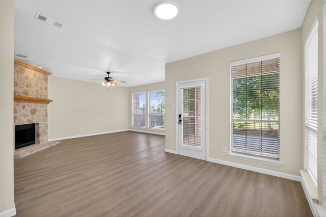 2616 Cove Drive, Grand Prairie, TX 75054
