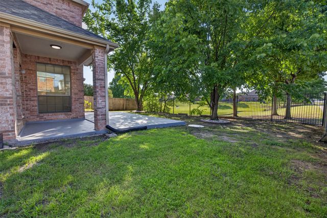 2616 Cove Drive, Grand Prairie, TX 75054