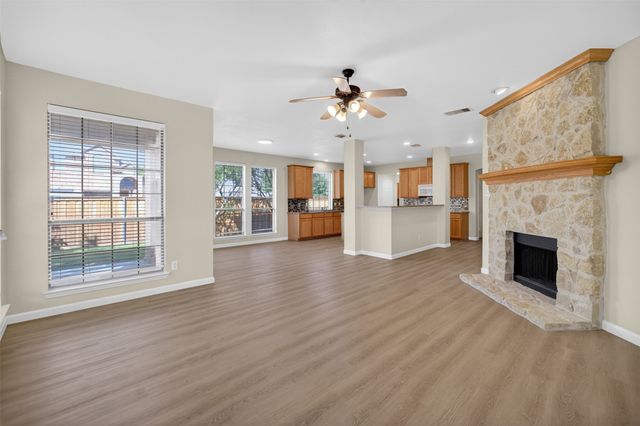 2616 Cove Drive, Grand Prairie, TX 75054