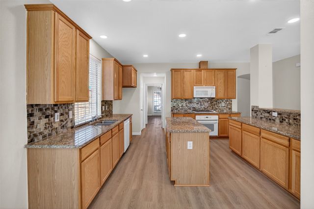 2616 Cove Drive, Grand Prairie, TX 75054