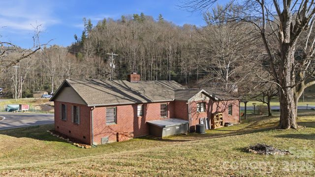 504 Greens Creek Road, Sylva, NC 28779