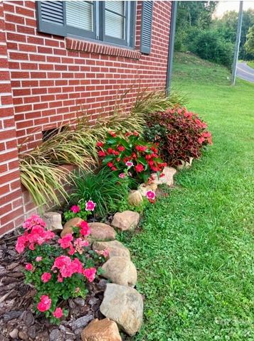 504 Greens Creek Road, Sylva, NC 28779