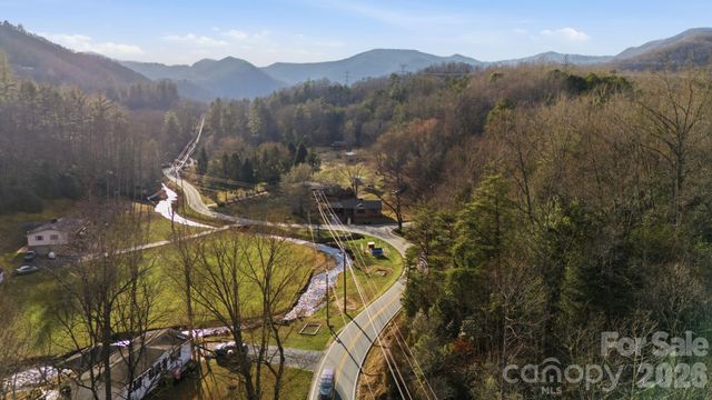 504 Greens Creek Road, Sylva, NC 28779