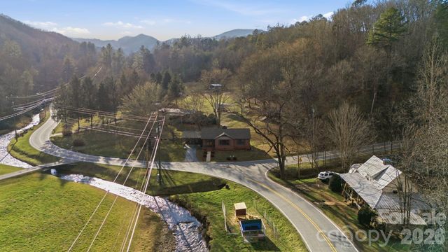 504 Greens Creek Road, Sylva, NC 28779