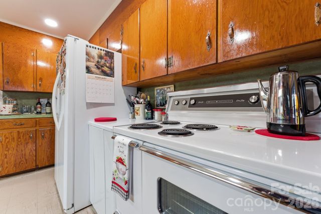 504 Greens Creek Road, Sylva, NC 28779