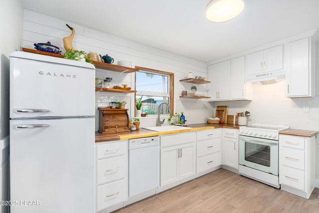 15 Hibiscus Drive, Ormond Beach, FL 32176