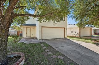 17913 Honey Locust LN, Elgin, TX 78621