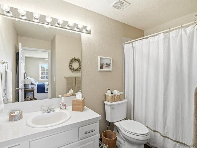 3885 Broadmoor Loop, Broomfield, CO 80023