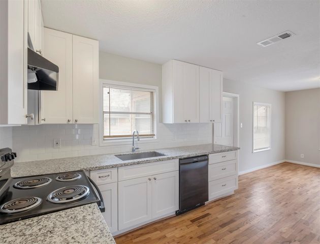 8248 Hartford Street, Houston, TX 77017