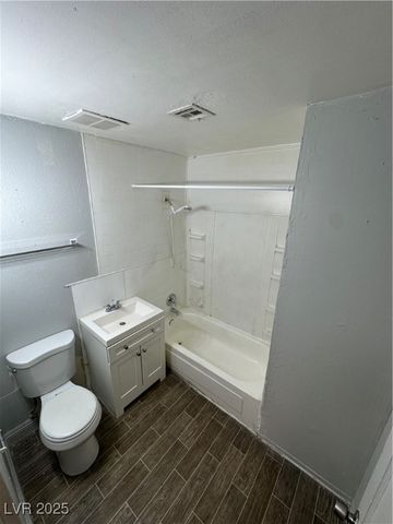 622 West McWilliams Avenue 6, Las Vegas, NV 89106