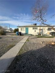 622 West McWilliams Avenue 6, Las Vegas, NV 89106