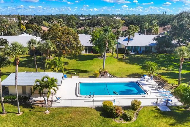 4101 CENTER GATE BOULEVARD 1, Sarasota, FL 34233