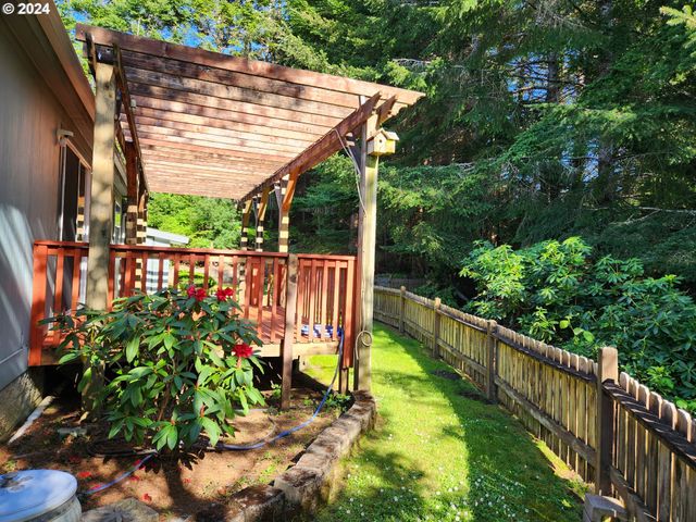 1675 KRISTI Loop, Lakeside, OR 97449