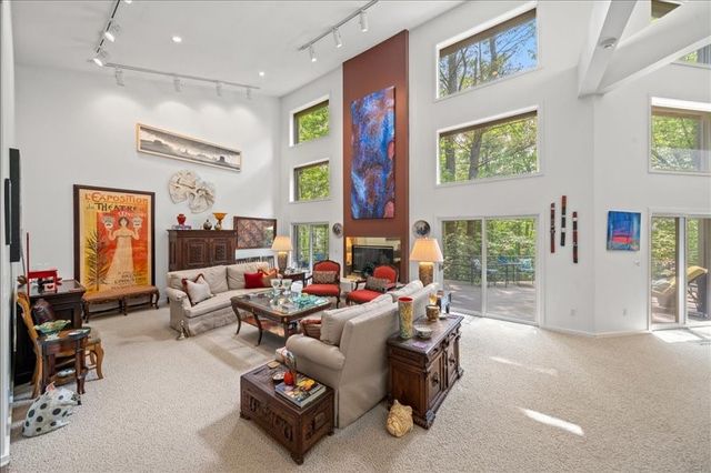 823 Skylane, Union, NY 13760