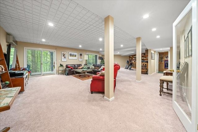 823 Skylane, Union, NY 13760