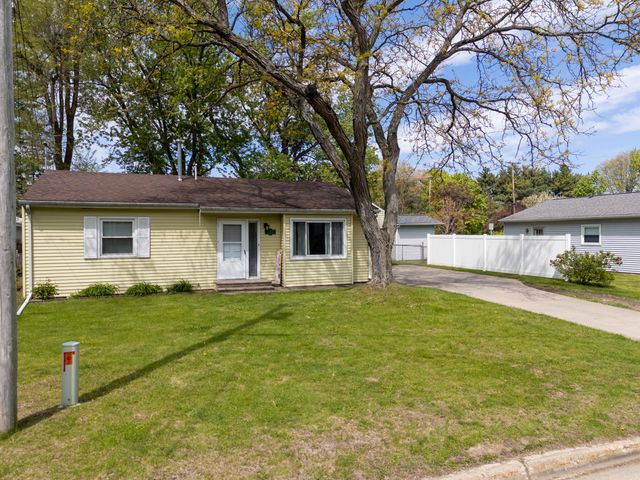 5848 Grassmere Street, Portage, MI 49024