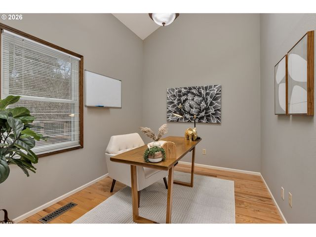 4055 TROUT Way, Lake Oswego, OR 97034