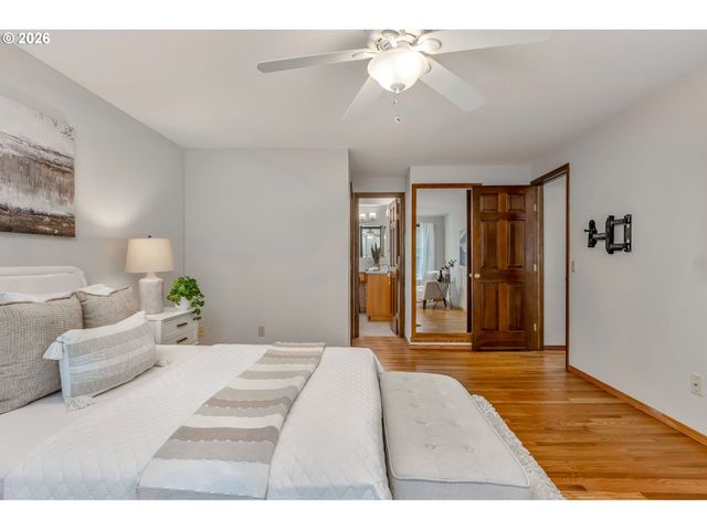 4055 TROUT Way, Lake Oswego, OR 97034