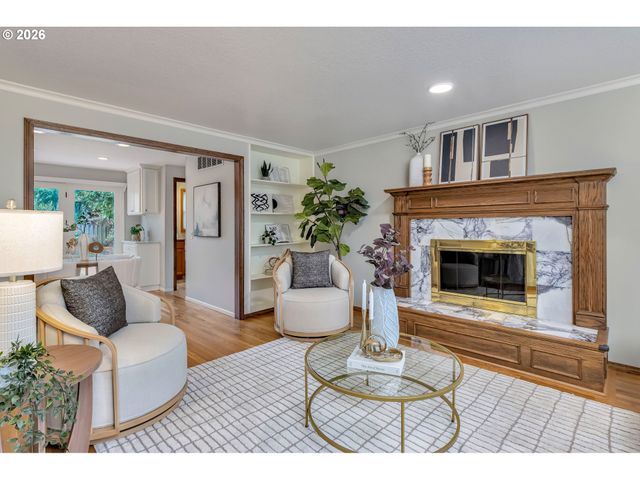 4055 TROUT Way, Lake Oswego, OR 97034