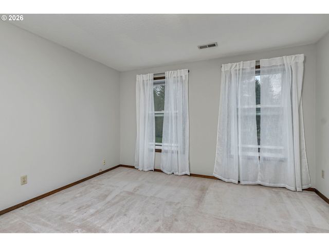 4055 TROUT Way, Lake Oswego, OR 97034