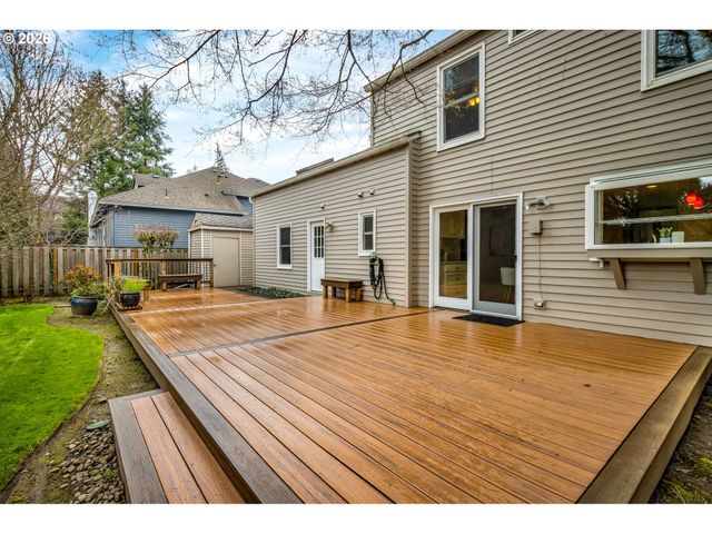 4055 TROUT Way, Lake Oswego, OR 97034