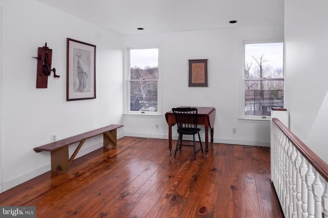 3693 RIVER RD, Lumberville, PA 18933