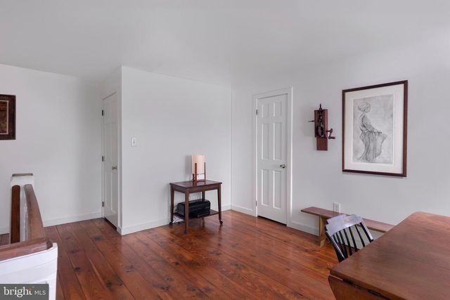 3693 RIVER RD, Lumberville, PA 18933