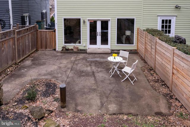 3693 RIVER RD, Lumberville, PA 18933