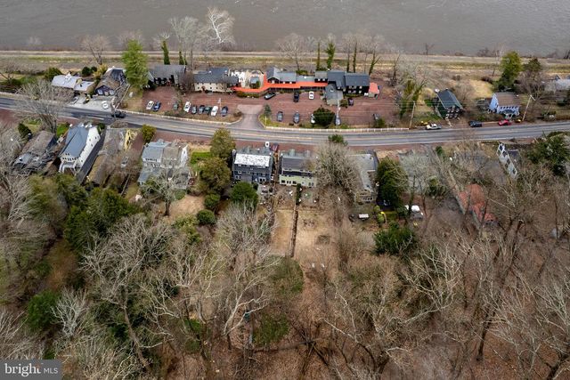 3693 RIVER RD, Lumberville, PA 18933