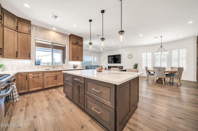 39721 N MAJESTY Trail, Anthem, AZ 85086