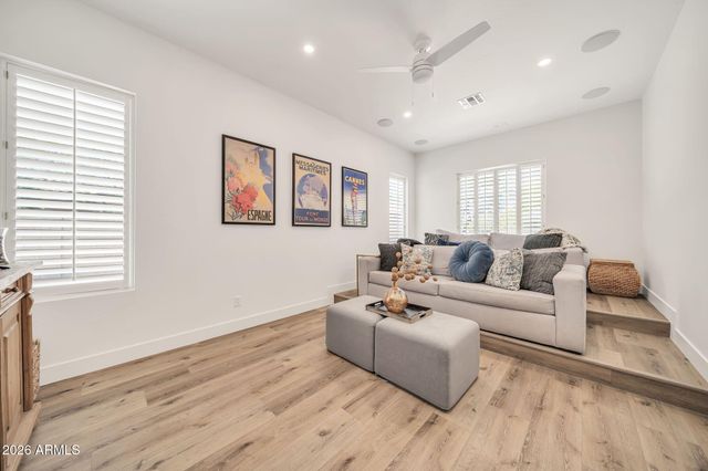 39721 N MAJESTY Trail, Anthem, AZ 85086