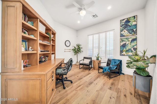 39721 N MAJESTY Trail, Anthem, AZ 85086