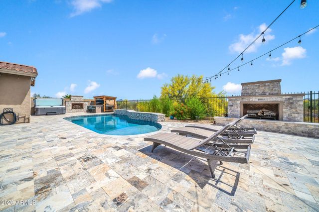 39721 N MAJESTY Trail, Anthem, AZ 85086