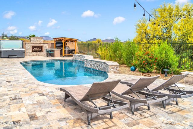 39721 N MAJESTY Trail, Anthem, AZ 85086